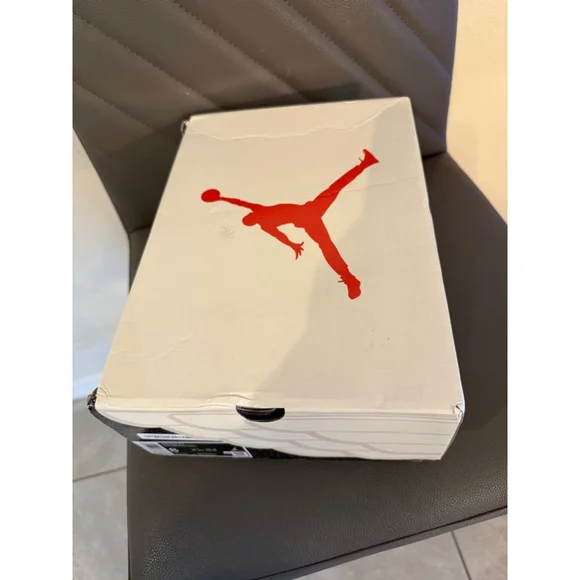 Men's Air Jordan 2/3 Sneakers Size 8 White Black Blue Red